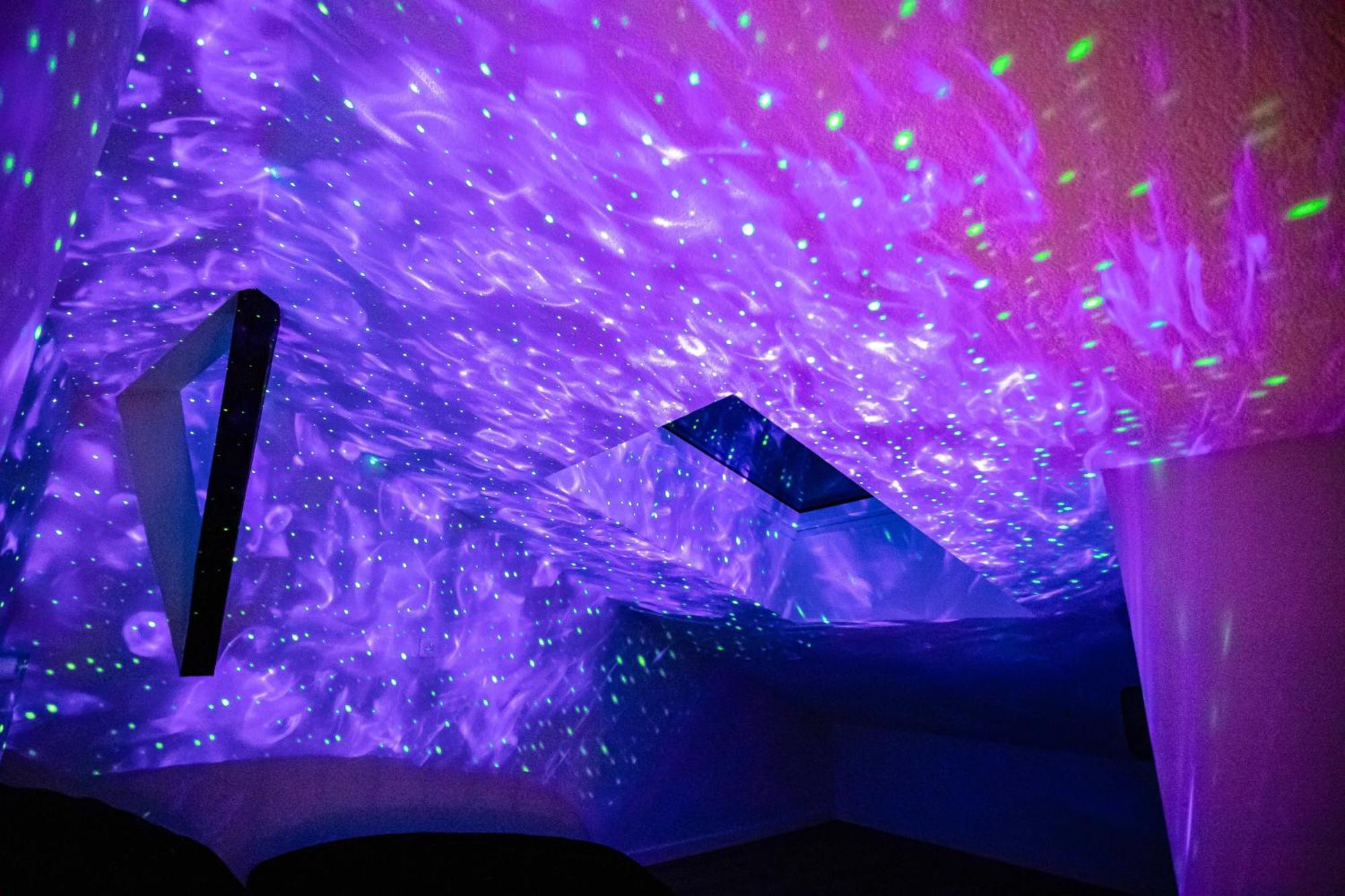50 Nuances D'amour - Jacuzzi / Massage / Cinema * Moirans